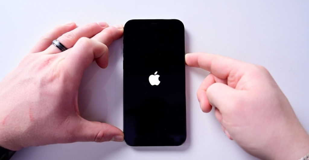 Перезагрузить айфон кнопками