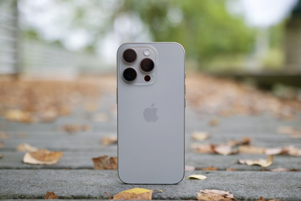 iPhone 16 Pro