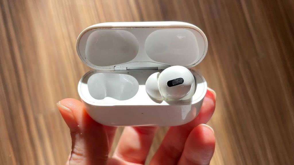 AirPods