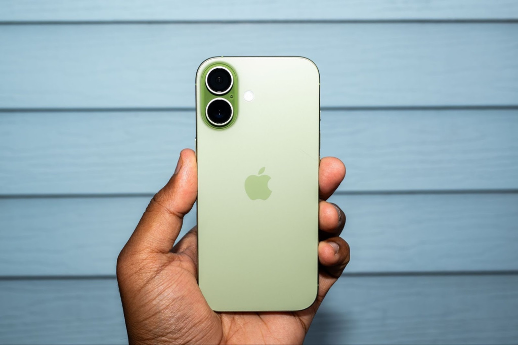 iPhone без RuStore